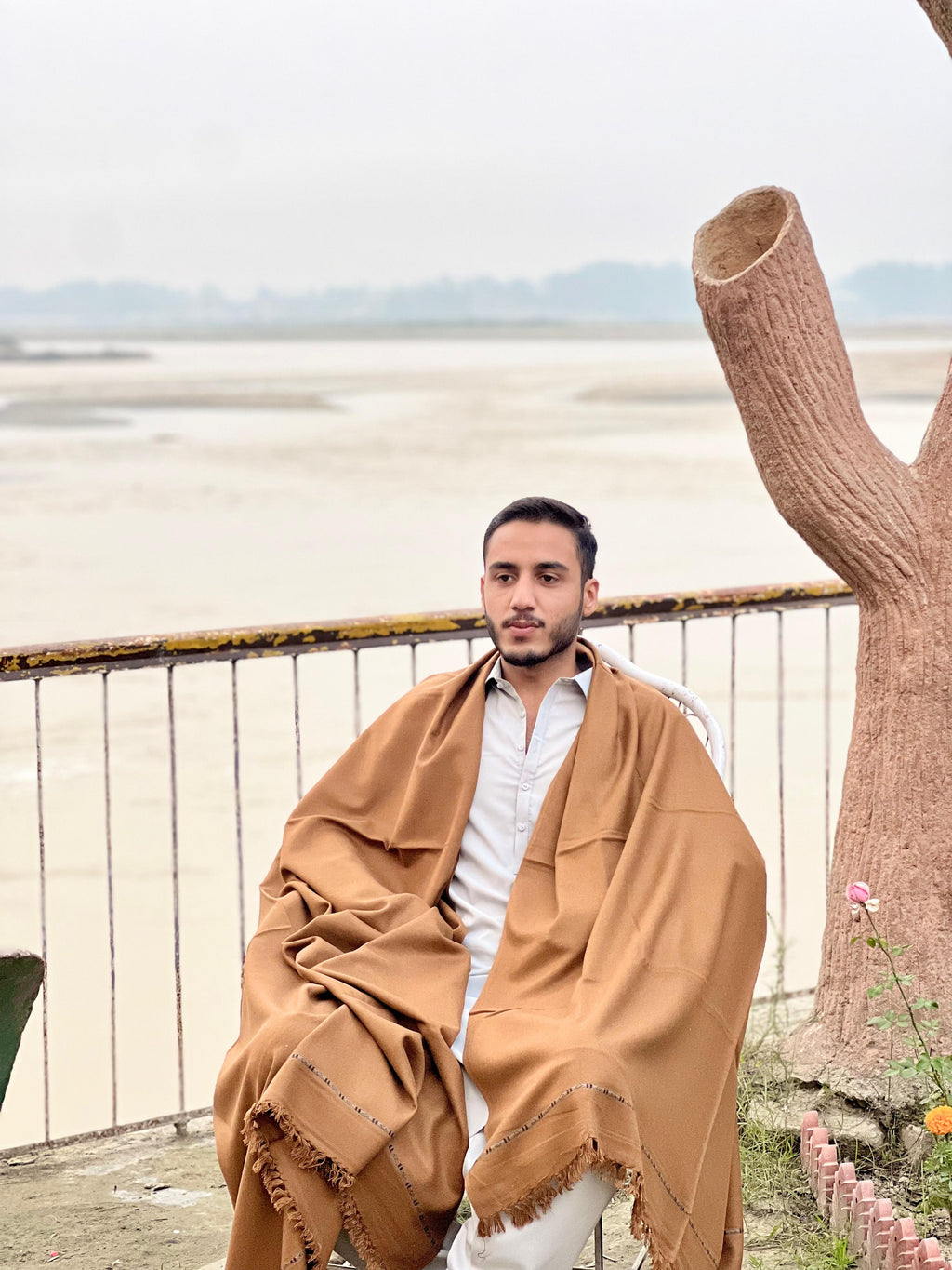 BROWN PLAIN MEN SHAWL